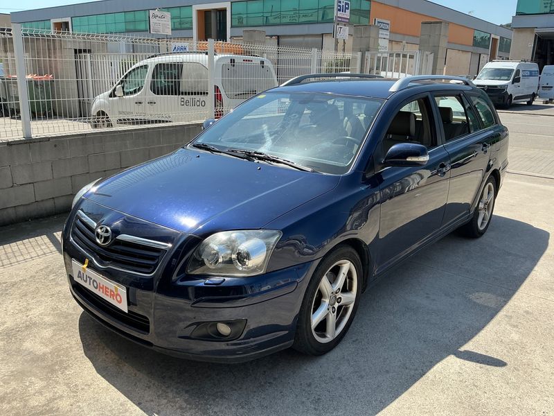 Toyota Avensis 2.2 D-4D — 1/8