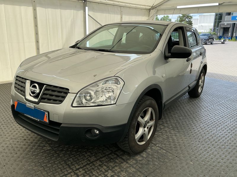 Nissan Qashqai 2.0 — 1/8