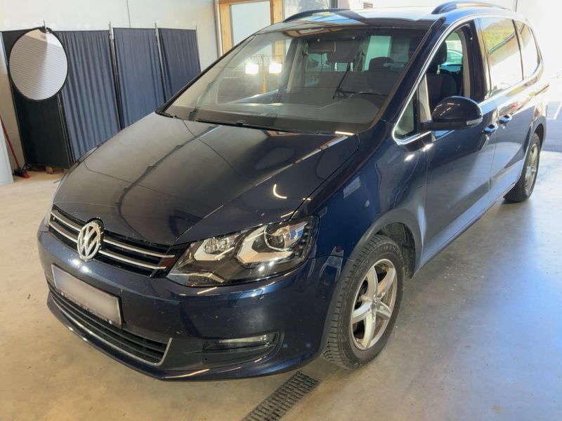 Volkswagen Sharan 2.0 TDI — фото 1