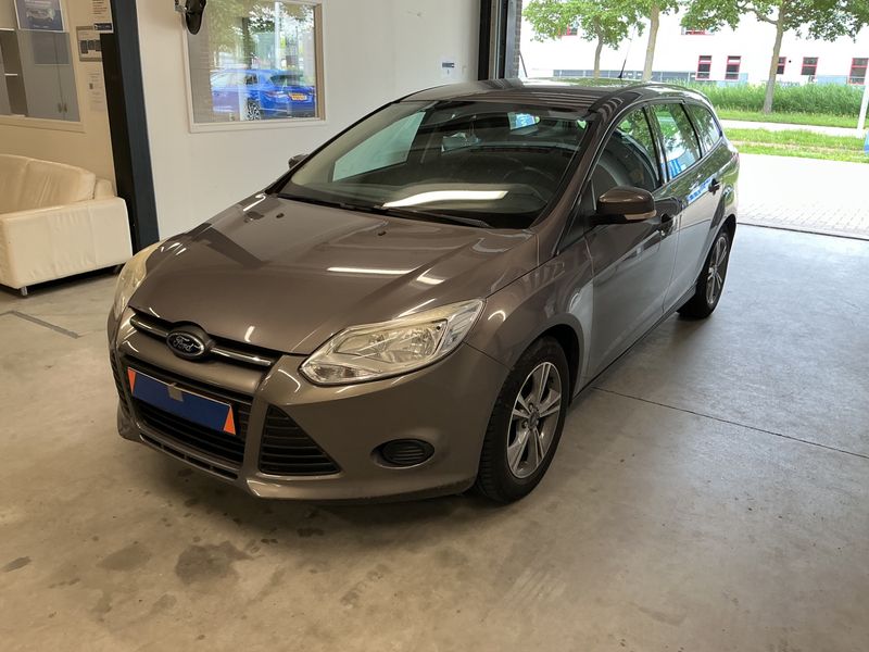 Ford Focus 1.0 EcoBoost — 1/8