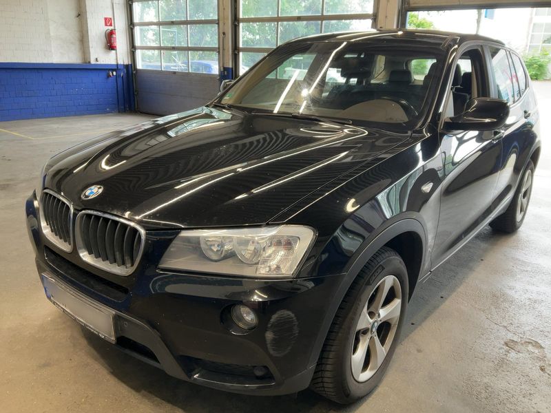 BMW X3 xDrive 20d — фото 1