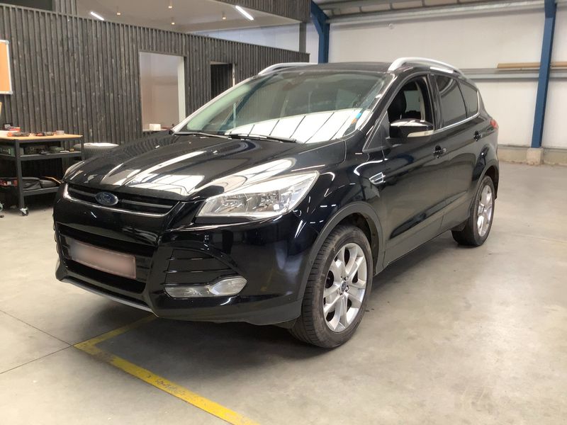 Ford Kuga 2.0 TDCi — 1/8