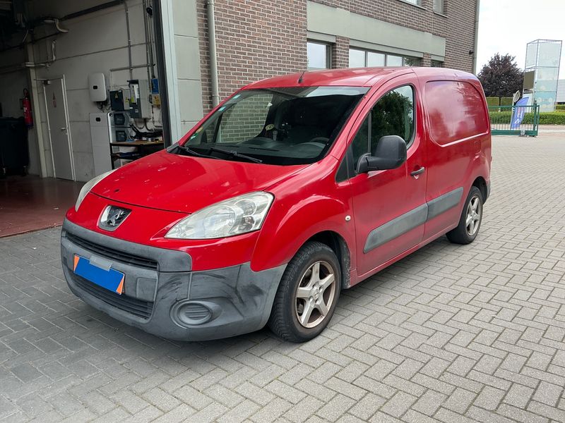 Peugeot Partner 1.6 HDi — 1/8