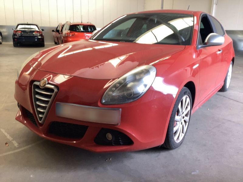 Alfa Romeo Giulietta 1.6 JTDM — фото 1