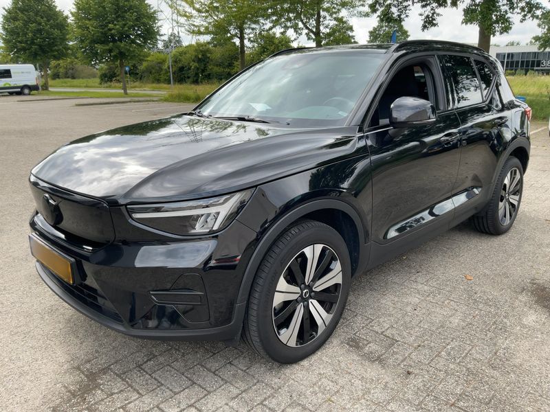 Volvo XC40 Recharge 170 kW — фото 1