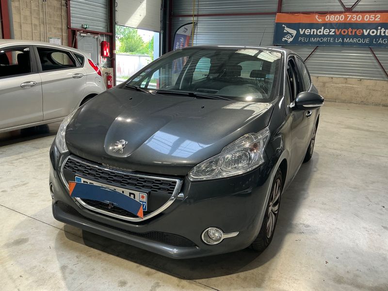 Peugeot 208 1.2 e-VTi — фото 1