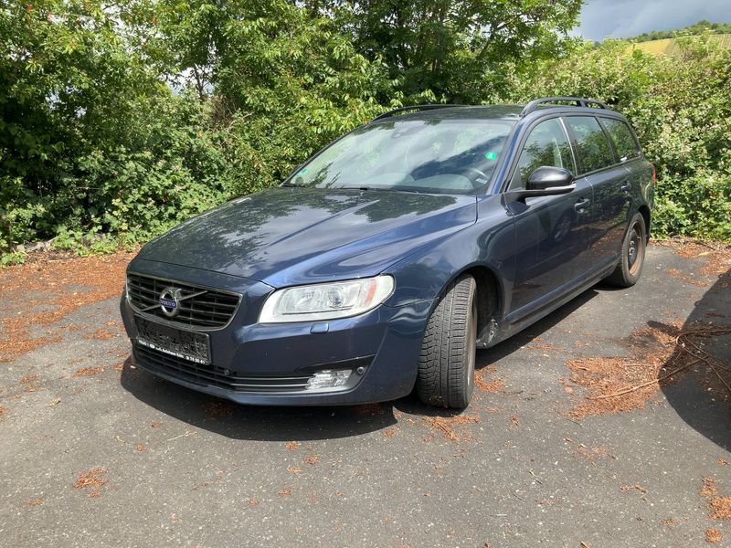 Volvo V70 2.0 D4 — 1/8