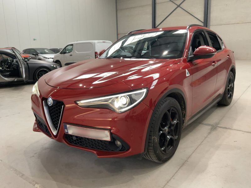Alfa Romeo Stelvio 2.2 JTDM — 1/8