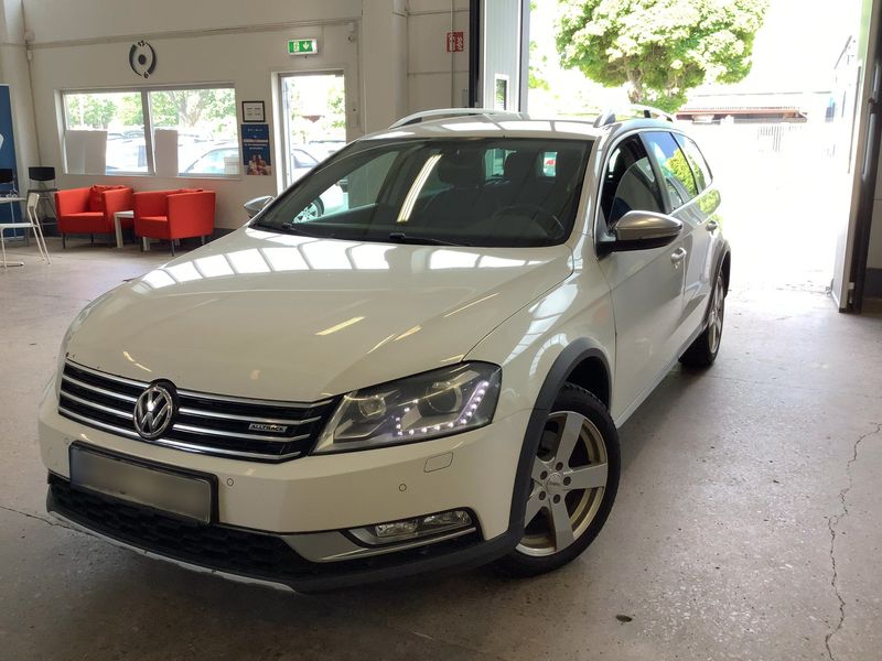 Volkswagen Passat 2.0 TDI — 1/8