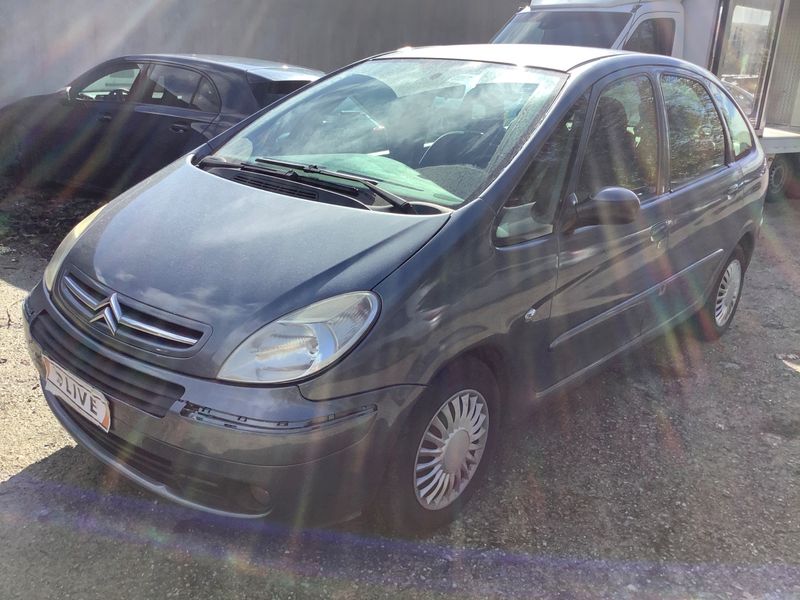 Citroen Xsara Picasso 1.6 — 1/8