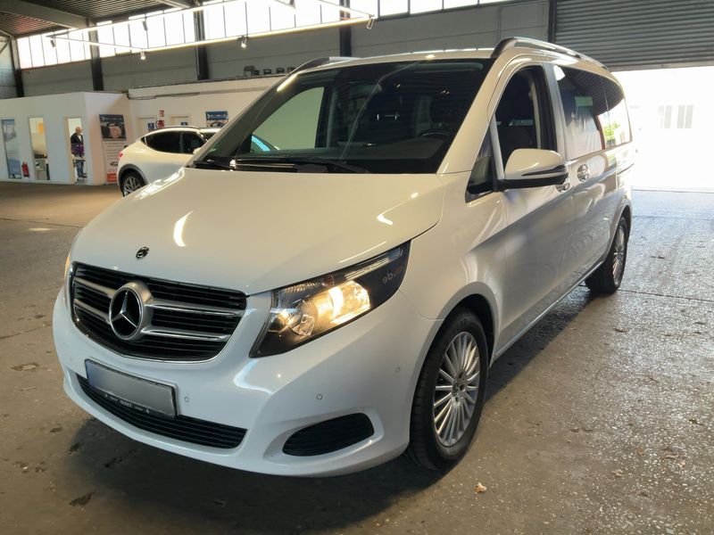 Mercedes-Benz V-Klasse V 220 d — 1/8