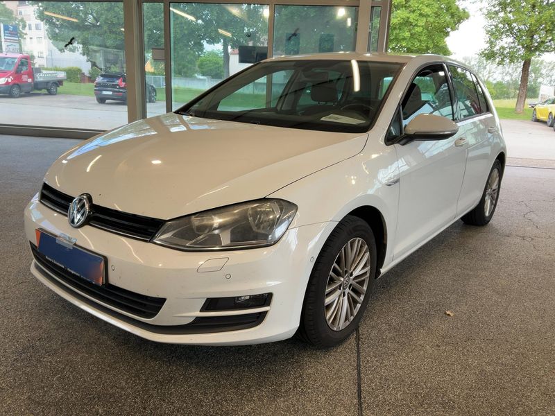 Volkswagen Golf VII 1.2 TSI — фото 1