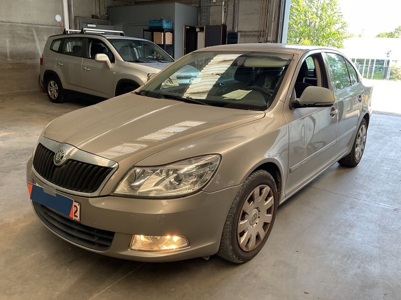 Skoda Octavia 1.6 TDI — 1/8