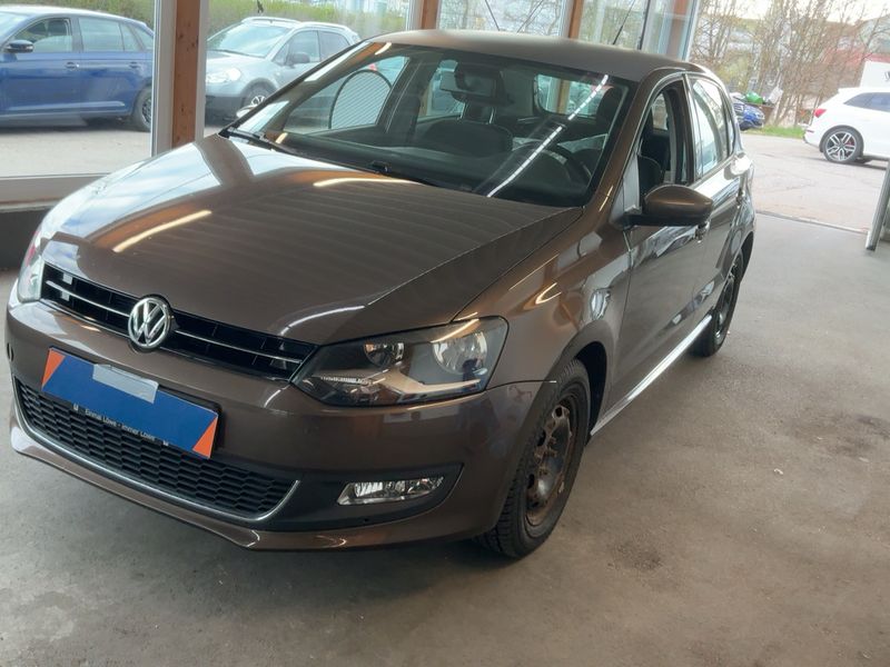 Volkswagen Polo 1.2 TSI — фото 1