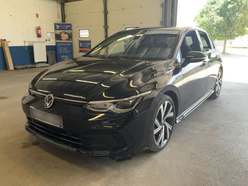 Volkswagen Golf VIII 2.0 TDI — 1/8