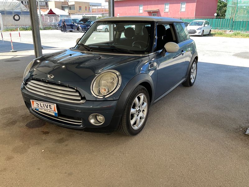 MINI MINI Cooper — 1/8