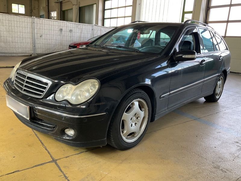 Mercedes-Benz C-Klasse C 220 CDI — 1/8