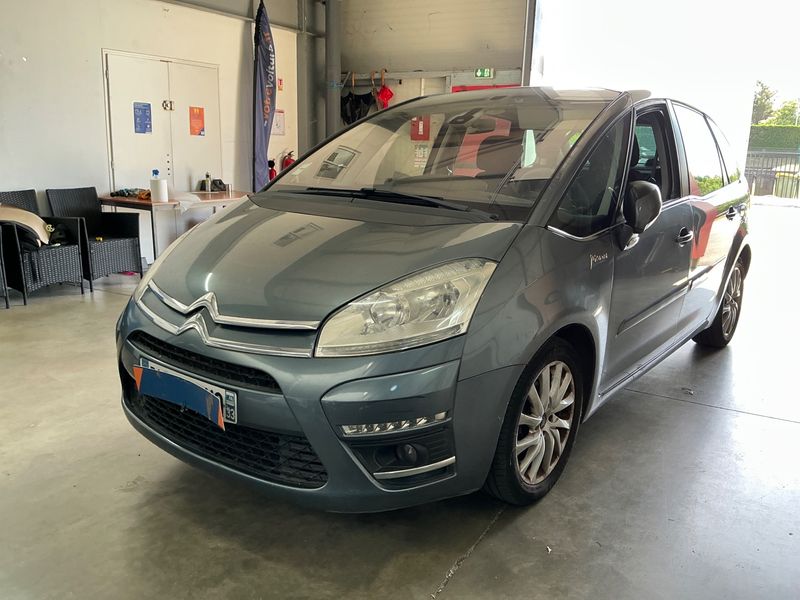Citroen C4 Picasso 1.6 HDi — фото 1