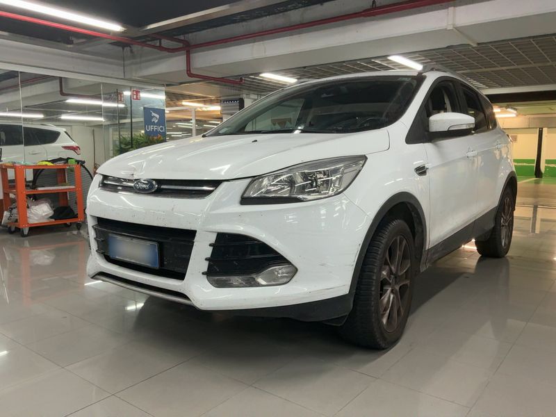 Ford Kuga 2.0 TDCi — фото 1