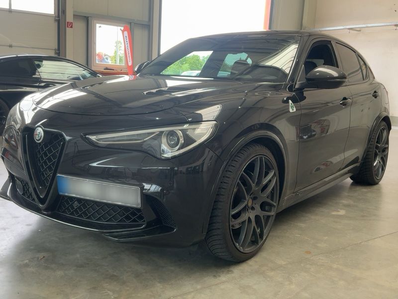 Alfa Romeo Stelvio 2.9 V6 Bi-Turbo — 1/8
