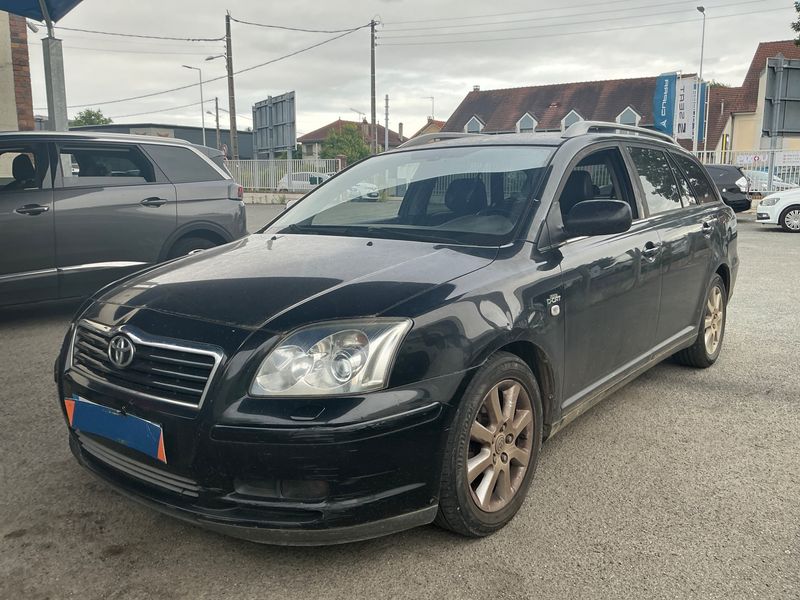 Toyota Avensis 2.2 D-4D — 1/8