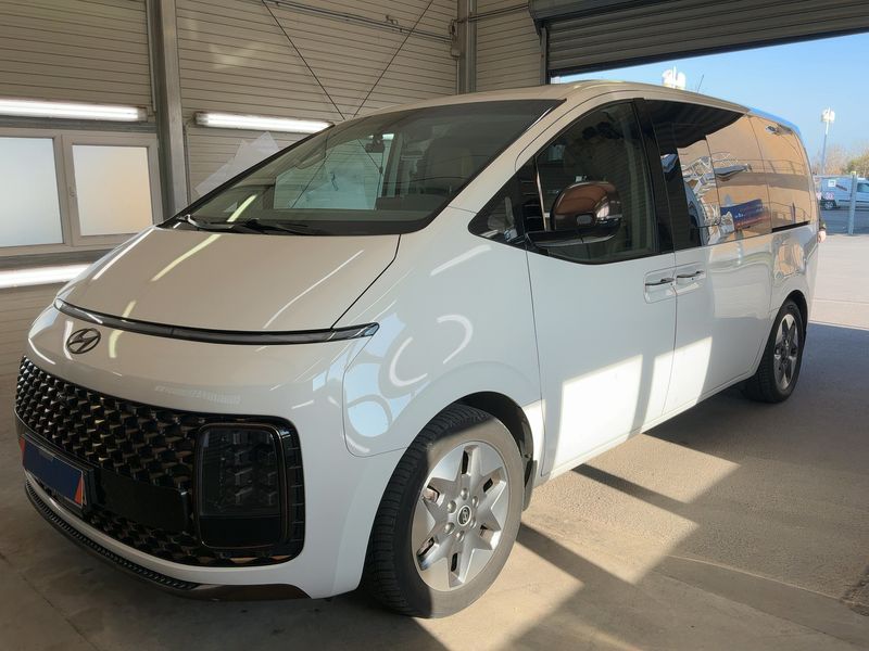 Hyundai Staria 2.2 CRDi — фото 1