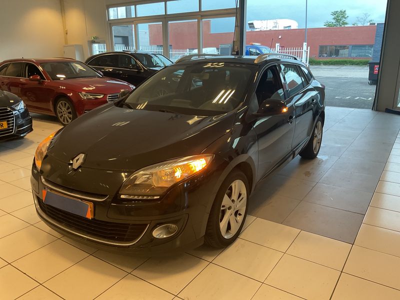 Renault Megane 1.2 — 1/8