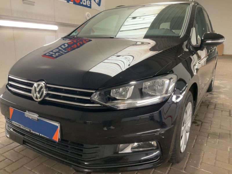 Volkswagen Touran 1.6 TDI — 1/8