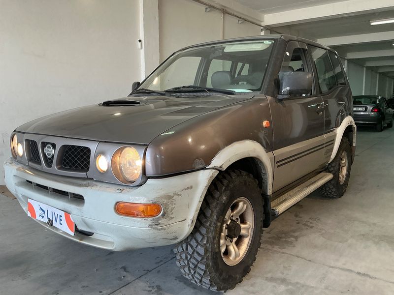 Nissan Terrano 2.7 Turbodiesel — 1/8