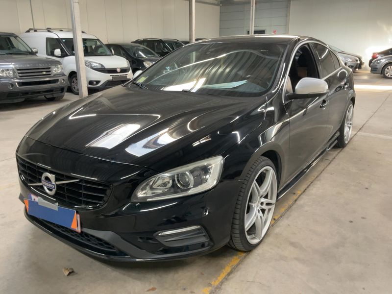 Volvo S60 2.0 D4 — фото 1