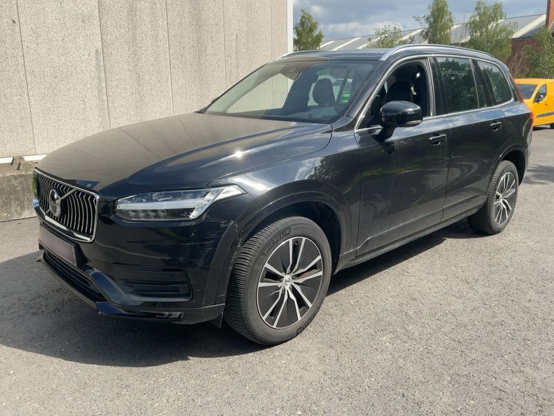 Volvo XC90 2.0 B5 Diesel Mild-Hybrid — 1/8