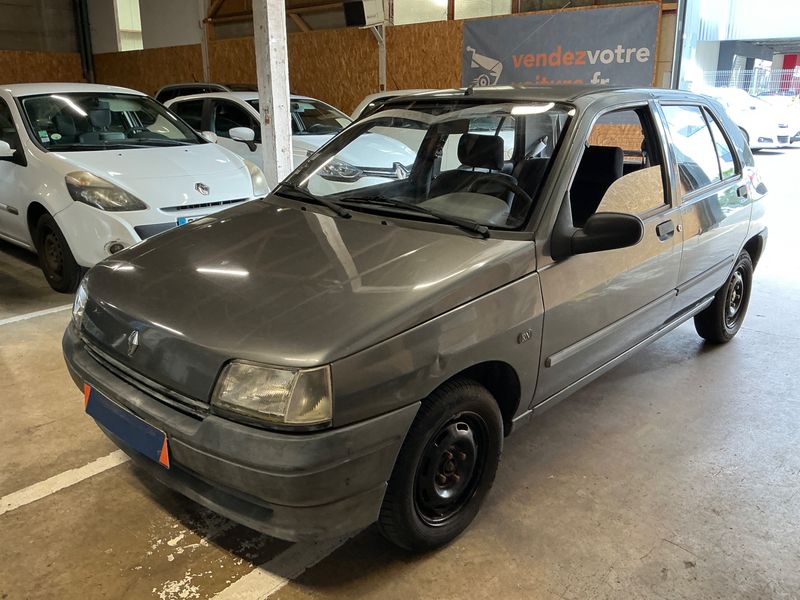 Renault Clio 1.2 — 1/8