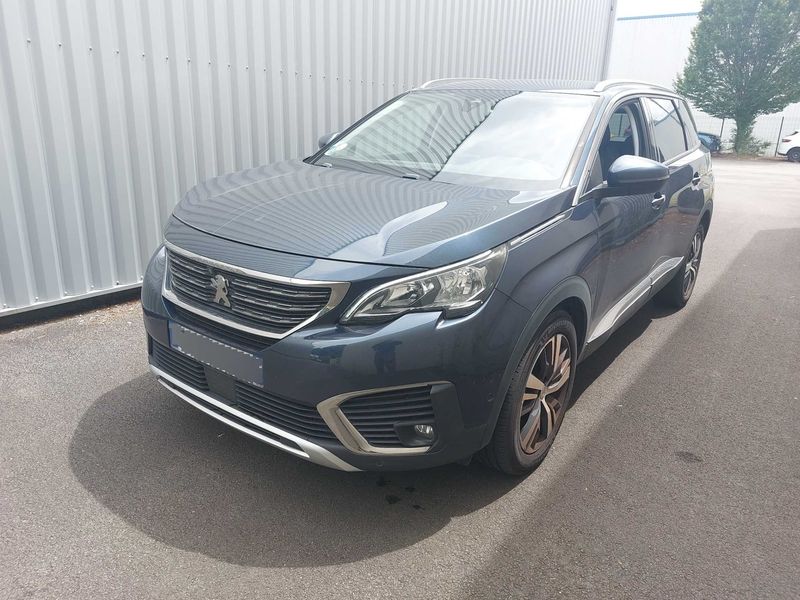 Peugeot 5008 1.5 Blue-HDi — 1/8