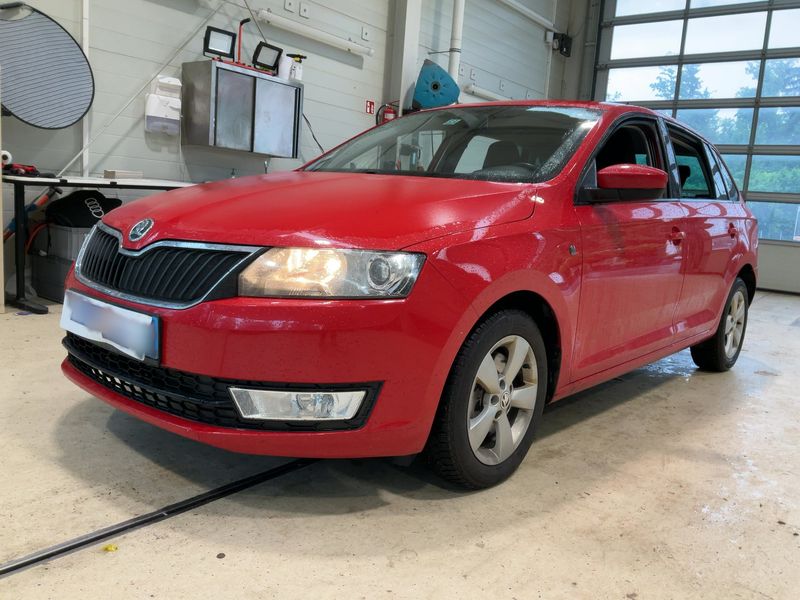 Skoda Rapid Spaceback 1.2 TSI — 1/8