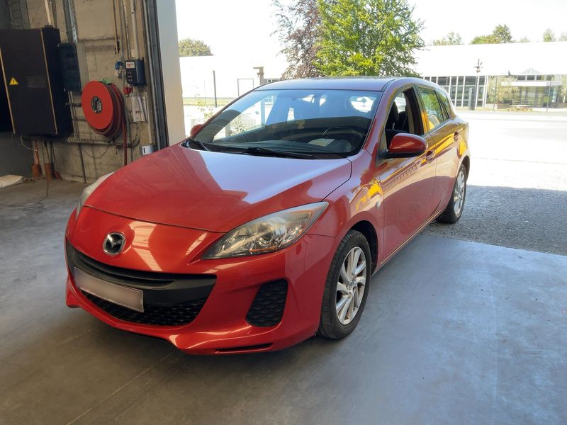 Mazda 3 1.6 CD Diesel — фото 1