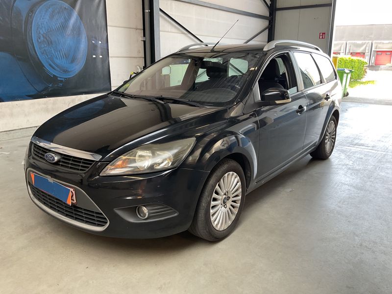 Ford Focus 1.6 — 1/8