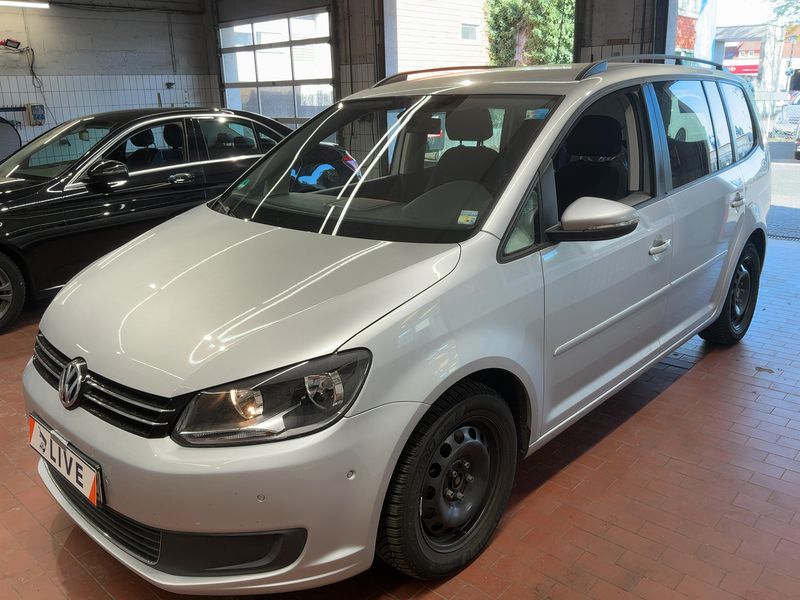 Volkswagen Touran 2.0 TDI — 1/8
