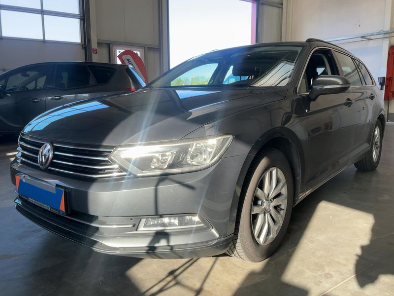Volkswagen Passat 2.0 TDI — фото 1
