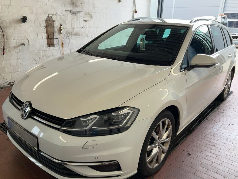 Volkswagen Golf VII 2.0 TDI — 1/8