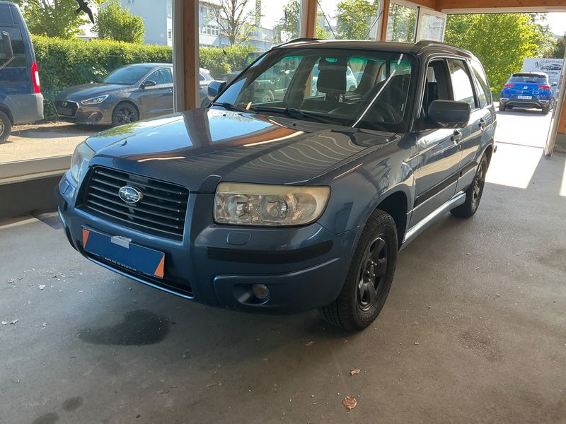 Subaru Forester 2.0 — фото 1
