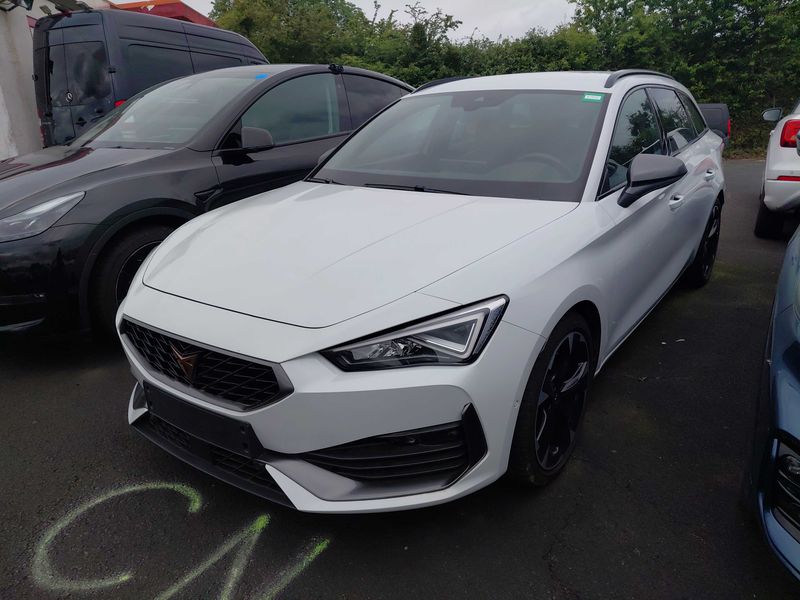 Cupra Leon 1.5 eTSI — 1/8