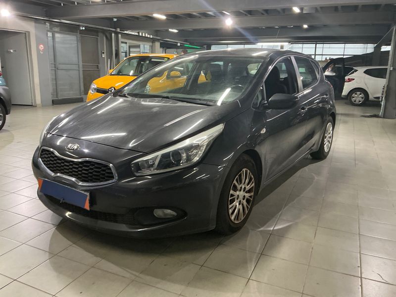 Kia cee'd 1.4 — 1/8