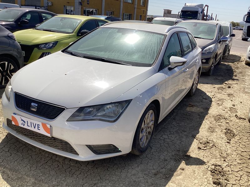 Seat Leon 1.6 TDI — 1/8