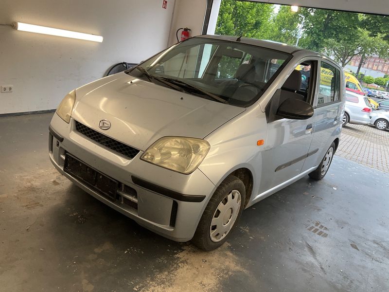 Daihatsu Cuore 1.0 — 1/8