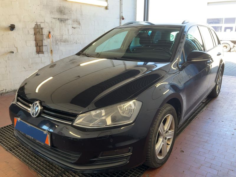 Volkswagen Golf VII 1.2 TSI — 1/8