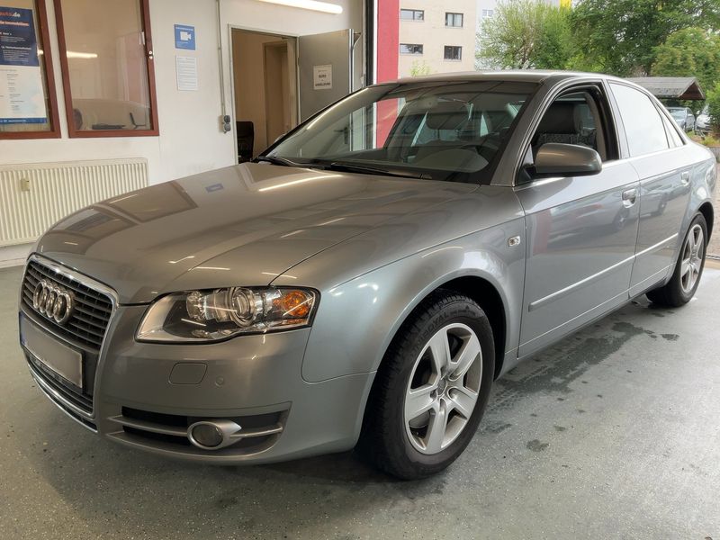 Audi A4 2.0 TFSI — 1/8
