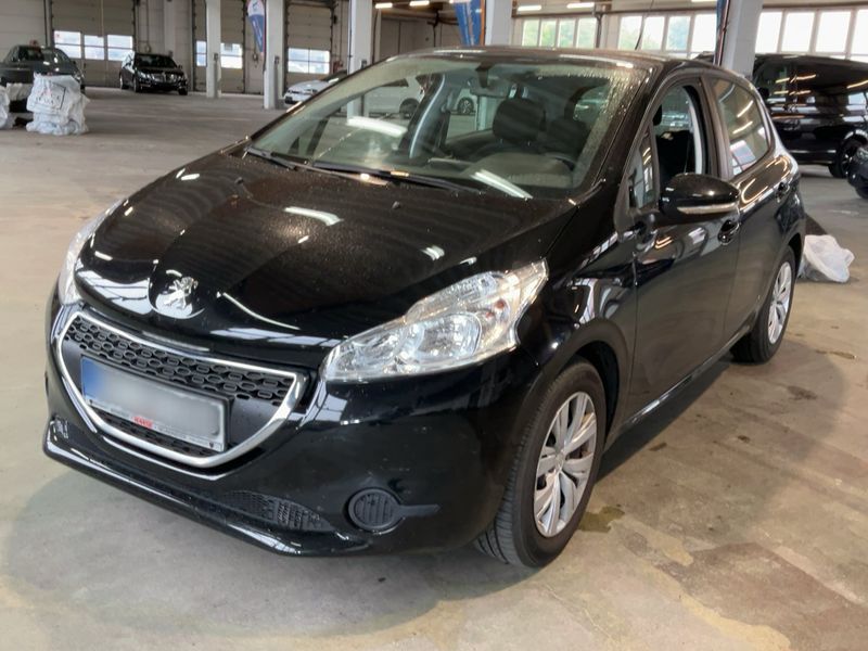 Peugeot 208 1.2 VTi — 1/8