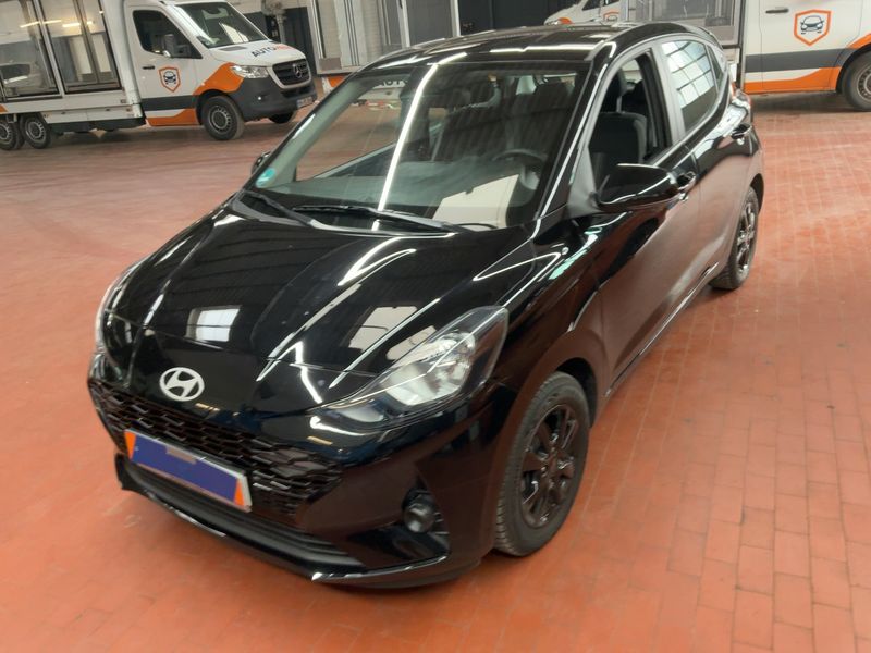 Hyundai i10 1.2 — 1/8