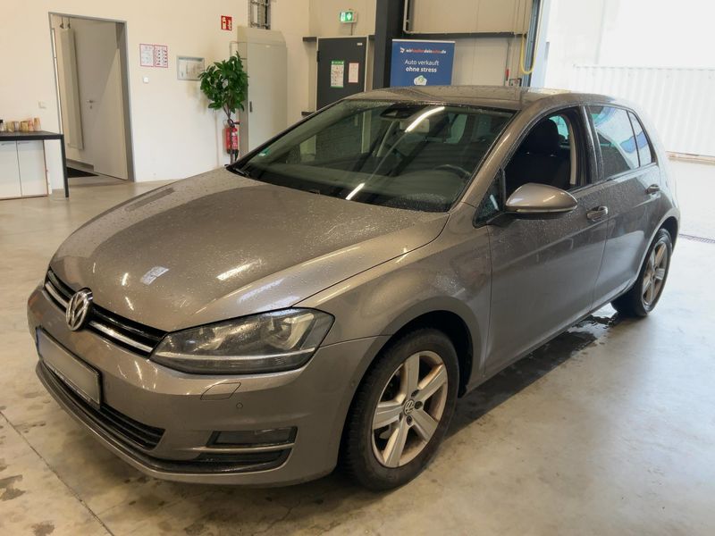 Volkswagen Golf VII 1.2 TSI — фото 1