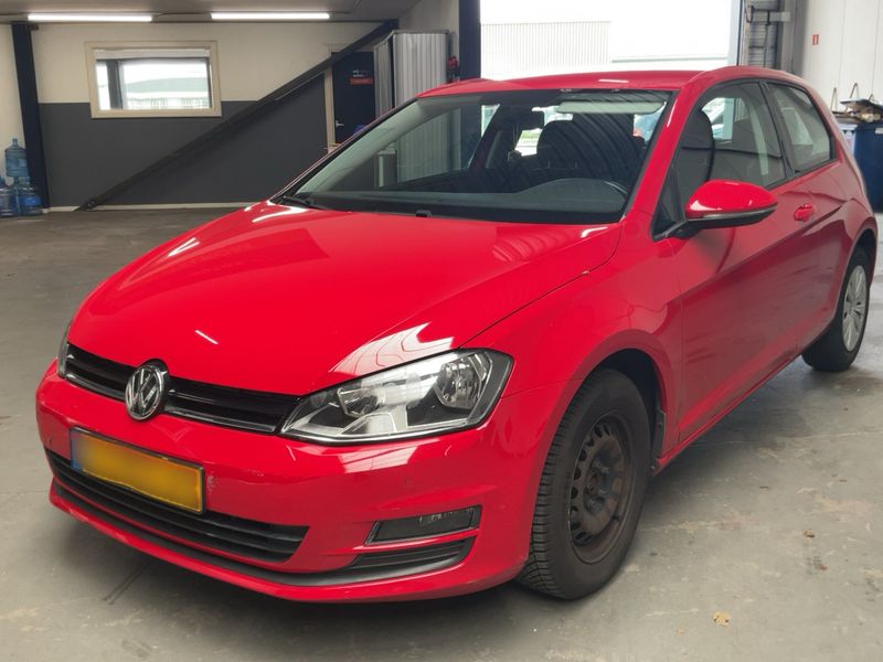 Volkswagen Golf VII 1.2 TSI — 1/8
